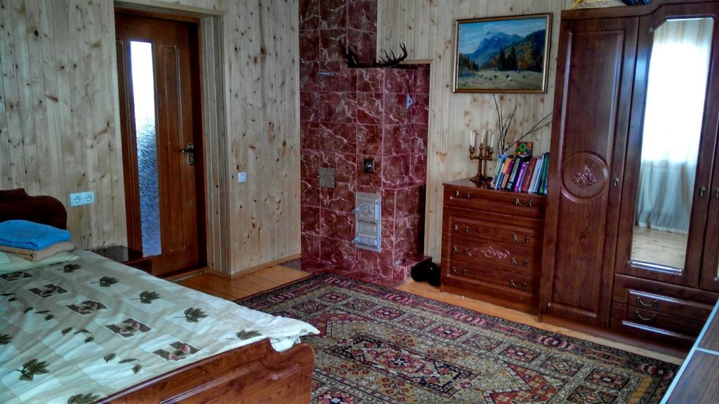 Cottage Ozerniy Lazeshchyna Quarto foto