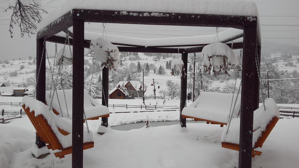 Cottage Ozerniy Lazeshchyna Exterior foto
